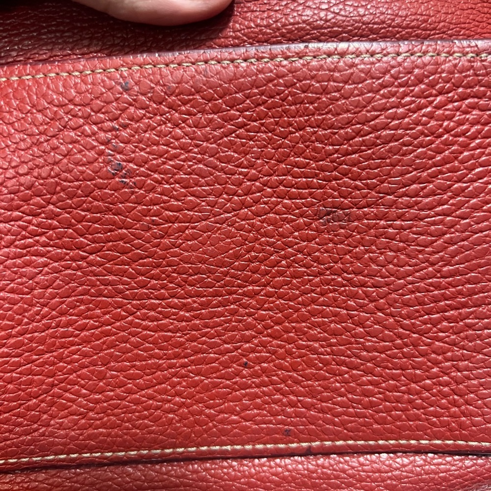 Vintage FURLA Red Pebble Leather. In great condition. Large with silver hardware - Picture 13 of 15